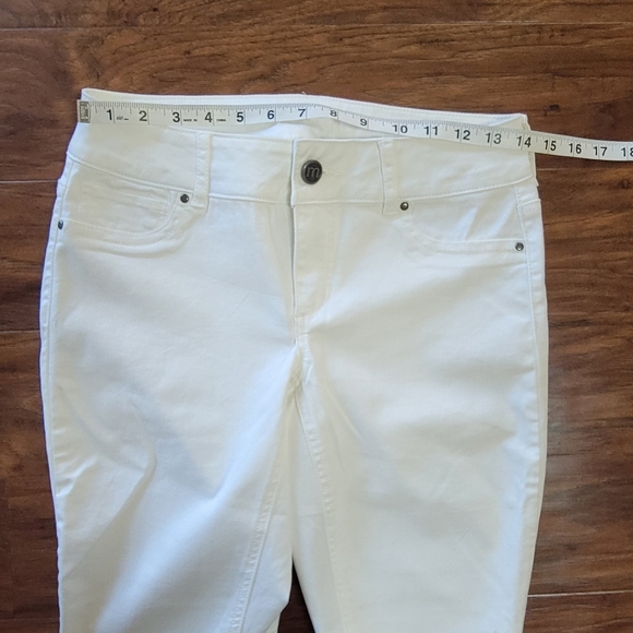 White Cropped Super Stretchy Size Small Jeggings Jeans - Picture 9 of 13